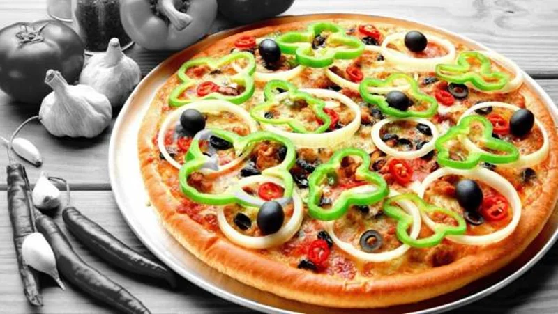 طرز تهیه پیتزا سبزیجات رژیمی