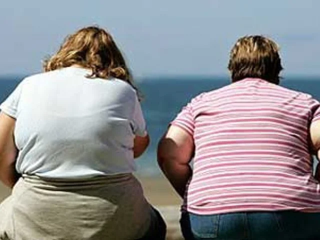 چاقی شدت علائم یائسگی را افزایش می دهد