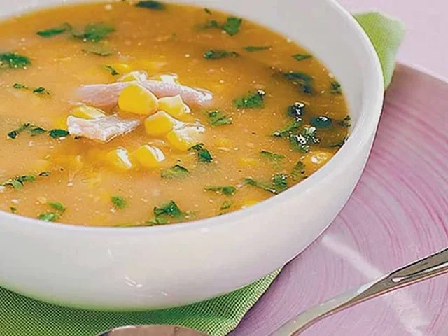 طرز تهیه سوپ مقوی و لذیذ برای سرماخوردگی و گلودرد